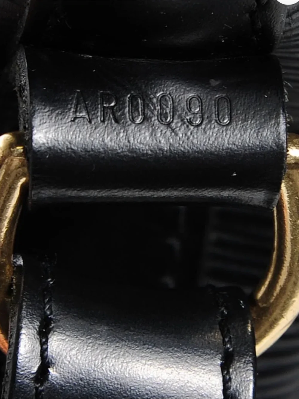 Louis Vuitton 13 eyelets
